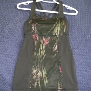Lululemon tanktop